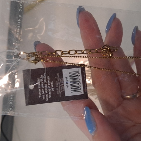 NEW!!! Pink and Gold Fringe Necklace - Picture 5 of 6